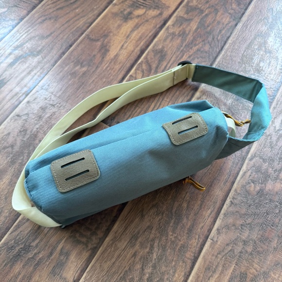 THE NORTH FACE Field Bag, Goblin Blue/Gravel/Citrine Yellow, One Size - Picture 4 of 9